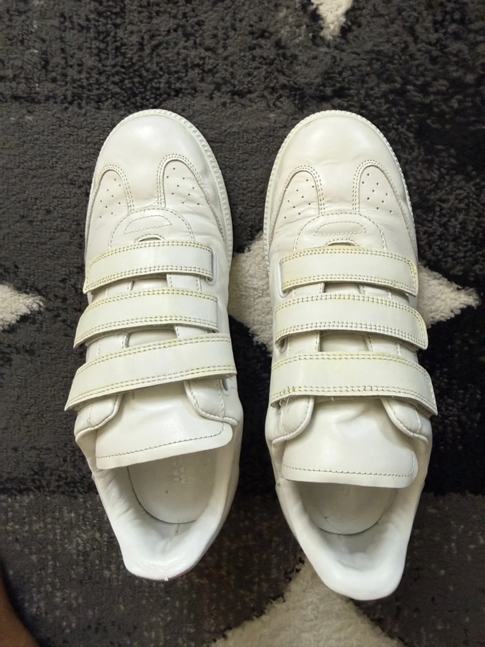 Isabel Marant Beth Low Top Sneaker - Picture 3 of 16